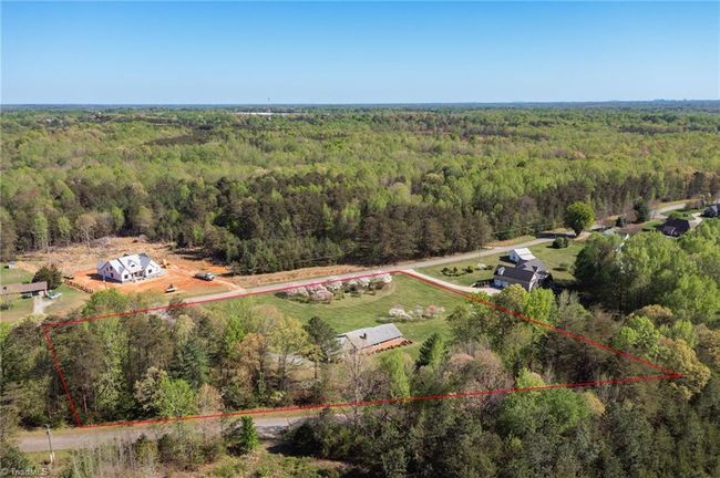 520 S Bunker Hill Rd, House other with 3 bedrooms, 2 bathrooms and null parking in Colfax NC | Image 34