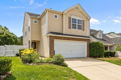 5561 Roan Mountain Pl, Raleigh, NC, 27613-5673 | Card Image