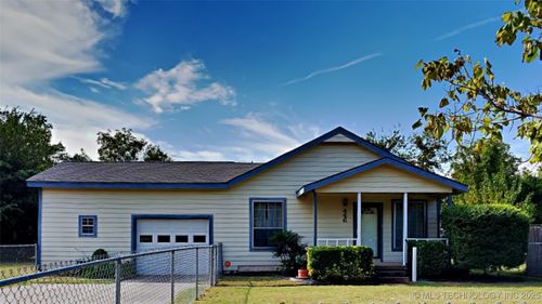 446 N Forest St, Jenks, OK, 74037-2721 | Card Image