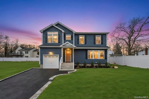 42 Volta Dr, Deer Park, NY, 11729-1831 | Card Image