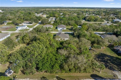 8746 93rd Ct, Vero Beach, FL, 32967-3553 | Card Image