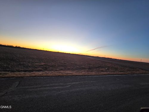 5300 Falconer Dr, Bismarck, ND, 58504-3191 | Card Image