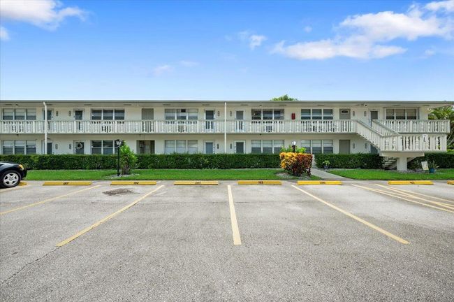 201 Kent L, Condo with 1 bedrooms, 2 bathrooms and null parking in West Palm Beach FL | Image 29