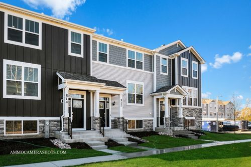 512 Wolverine Dr, Aurora, IL, 60502 | Card Image