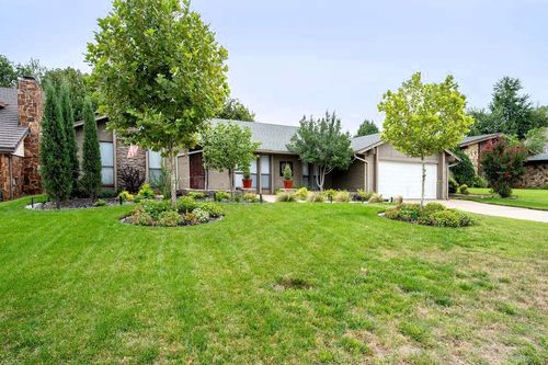 9724 Briarcreek Drive, Oklahoma City, OK, 73162 | Card Image