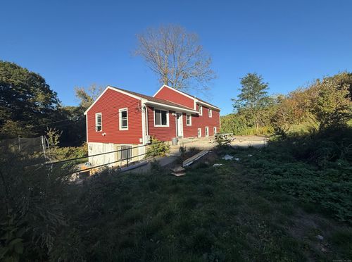 1490 Echo Lake Rd, Watertown, CT, 06795-1634 | Card Image