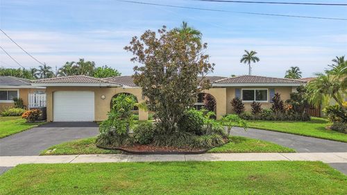 920 Se 4th Ave, Pompano Beach, FL, 33060-8809 | Card Image