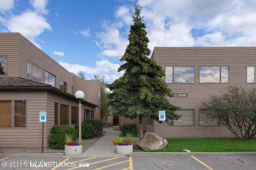 2a-721 Sesame St, Anchorage, AK, 99503-6632 | Card Image