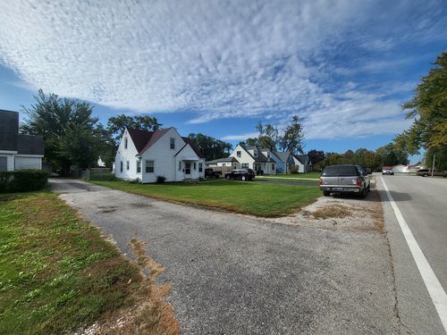 10445 W Palmer Ave, Melrose Park, IL, 60164-1845 | Card Image