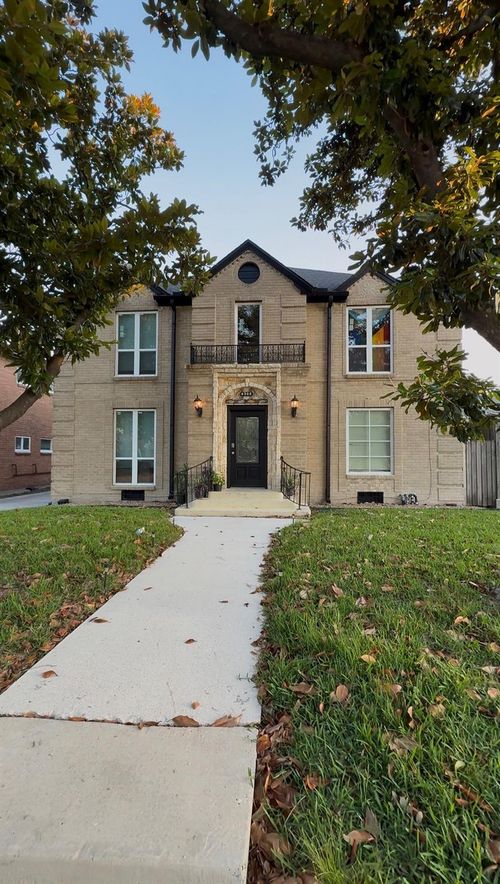 3-4308 Leeland St, Houston, TX, 77023-3042 | Card Image