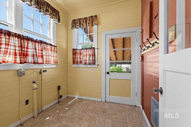 304 W Main St, House other with 5 bedrooms, 2 bathrooms and 4 parking in Weiser ID | Image 16