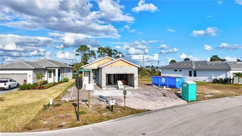 435 Via Sangro, Port Saint Lucie, FL, 34952-6238 | Card Image