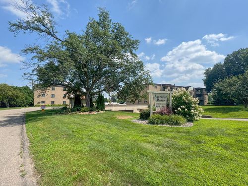 apt-308-3155 Old Highway 8, Minneapolis, MN, 55418-2567 | Card Image