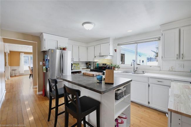 945 Regional Rd 97, House other with 3 bedrooms, 2 bathrooms and 8 parking in Puslinch ON | Image 20