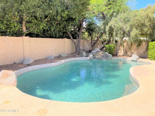 5243 W Whitten St, Chandler, AZ, 85226-4527 | Card Image
