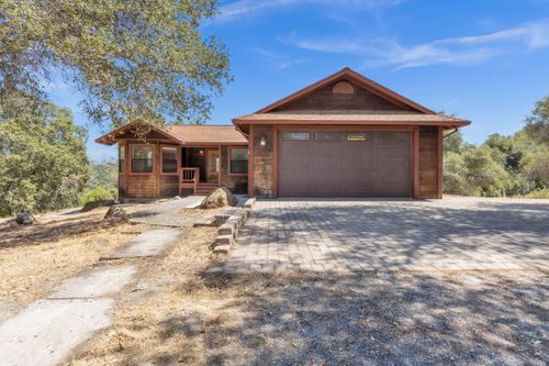 7570 Van Pooka Ct, Somerset, CA, 95684-9378 | Card Image