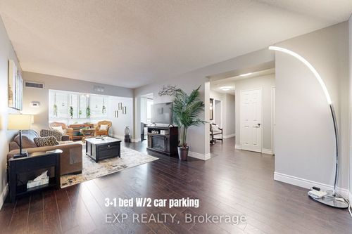 1502-5 Lisa St, Brampton, ON, L6T4T4 | Card Image