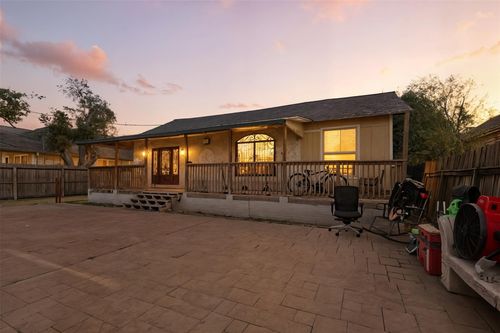 2017 Sadler St, Houston, TX, 77093-7928 | Card Image