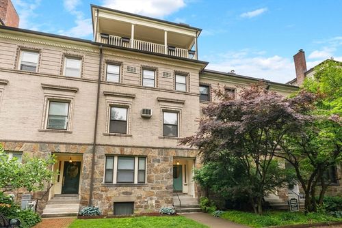 3-7 Regent Cir, Brookline, MA, 02445-3362 | Card Image