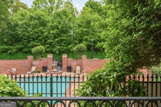APT-1116 - 825 Highland Ln Ne, Condo with 2 bedrooms, 2 bathrooms and 1 parking in Atlanta GA | Image 7