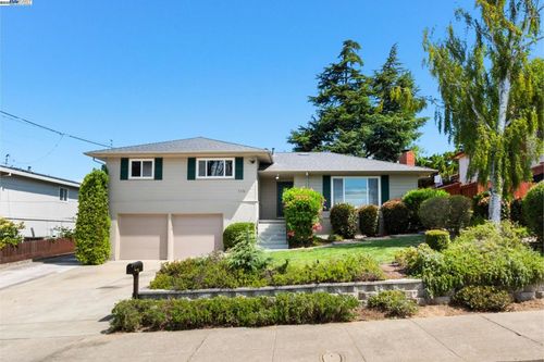5176 Proctor Rd, Castro Valley, CA, 94546-1423 | Card Image
