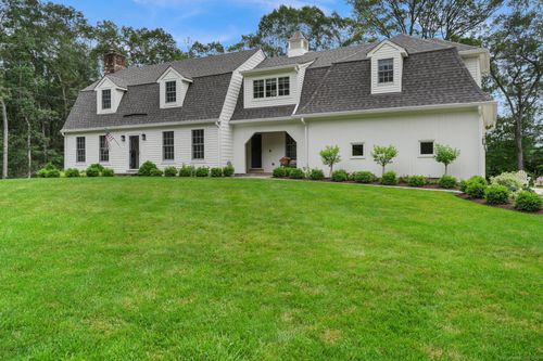 32 Isinglass Ter, Trumbull, CT, 06611-4024 | Card Image