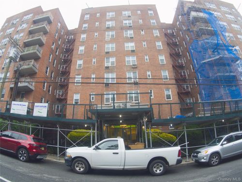 8p-43 Bronx River Rd, Yonkers, NY, 10704-4432 | Card Image