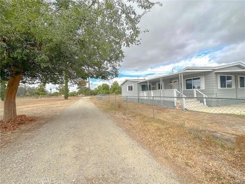 28160 Patterson Ave, Winchester, CA, 92596-2131 | Card Image