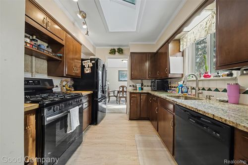 922 Eastover Dr, Bloomfield Hills, MI, 48304-2530 | Card Image