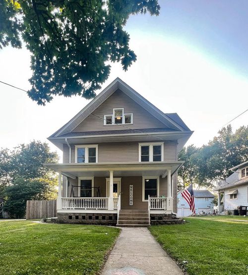 405 Richardson Ave, Ashton, IL, 61006-9209 | Card Image