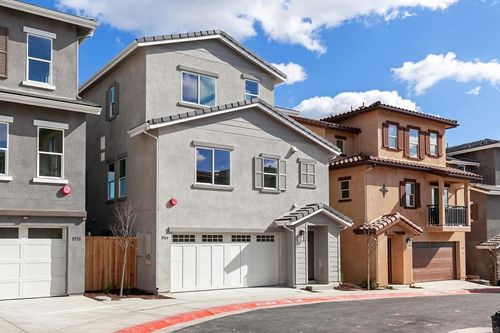 8564 Vista Azul Pl, Lemon Grove, CA, 91945-3350 | Card Image