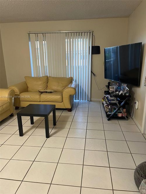 18506-14931 Sw 82nd Ln, Miami, FL, 33193-3117 | Card Image