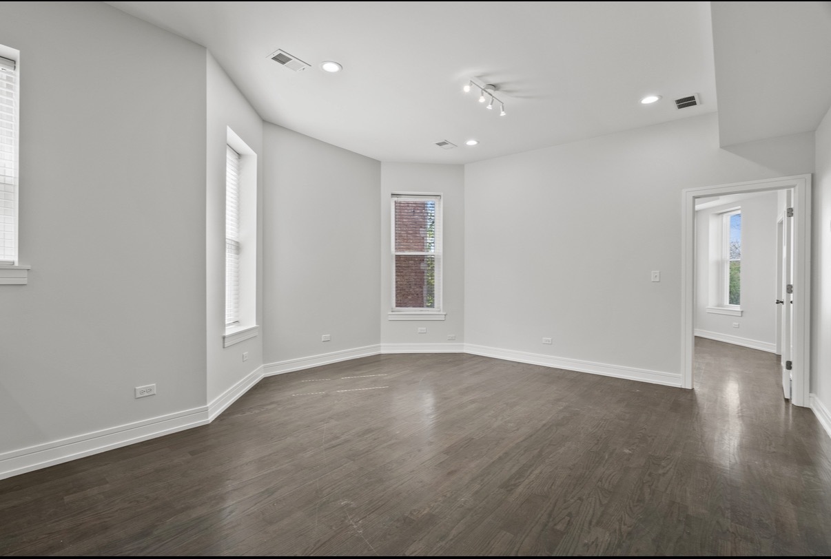 Residential Lease in Chicago 3