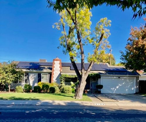 2154 N Yosemite St, Stockton, CA, 95204-6225 | Card Image
