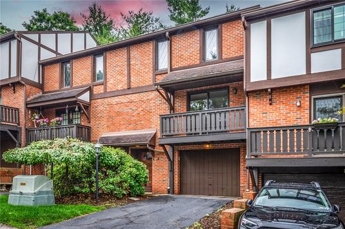 107 Forest Edge Dr, Sewickley, PA, 15143-8928 | Card Image