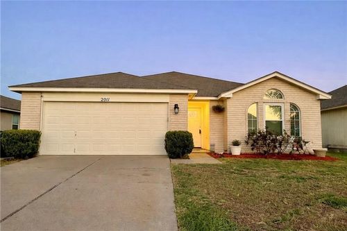 2011 Cottonwood Dr, Portland, TX, 78374-3044 | Card Image