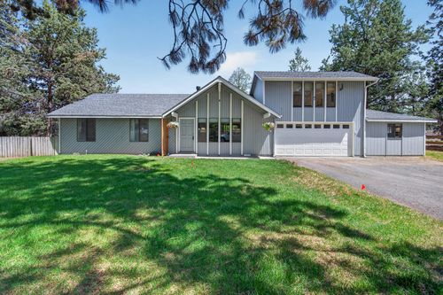 60866 Brosterhous Rd, Bend, OR, 97702-9738 | Card Image