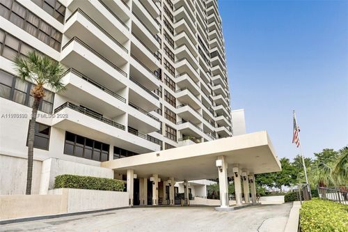apt-1912-2500 Parkview Dr, Hallandale Beach, FL, 33009-2869 | Card Image