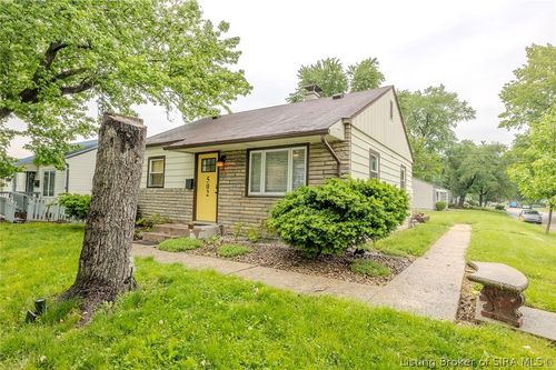 502 W 14th St, Jeffersonville, IN, 47130-2910 | Card Image