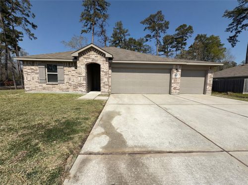 2522 S Colosseum Ct, New Caney, TX, 77357-2665 | Card Image
