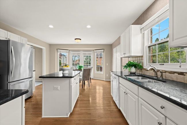 Hard wood floors | Image 9