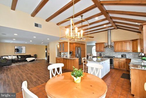 6196 Washington Ln, BENSALEM, PA, 19020-2436 | Card Image