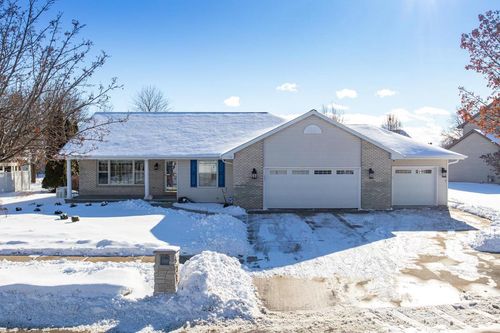 527 Applewood Drive, KIMBERLY, WI, 54136 | Card Image