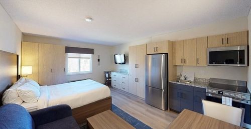 209-880 Donald Lynch Blvd, Marlborough, MA, 01752-4700 | Card Image