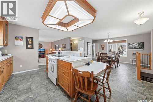 809 St Joseph Ave, Bruno, SK, S0K1B0 | Card Image