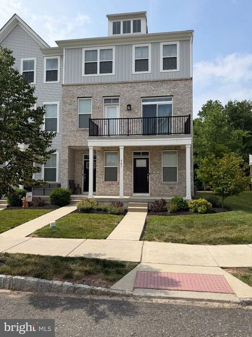 361 Foundry St, PHOENIXVILLE, PA, 19460-1348 | Card Image