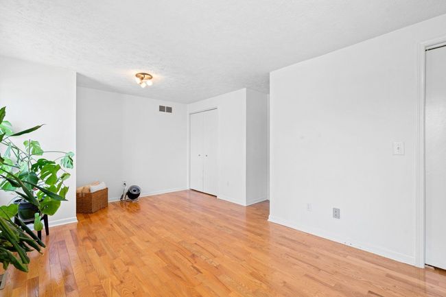 1833 Burrwood Cir, Condo with 2 bedrooms, 3 bathrooms and null parking in East Lansing MI | Image 15