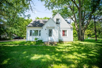 3623 S Main Street, House other with 3 bedrooms, 1 bathrooms and 2 parking in Rockford IL | Image 3