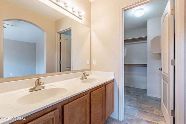 29-web-or-mls- Holly Berry-25 | Image 14