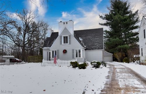 1361 Dorsh Rd, South Euclid, OH, 44121-3879 | Card Image